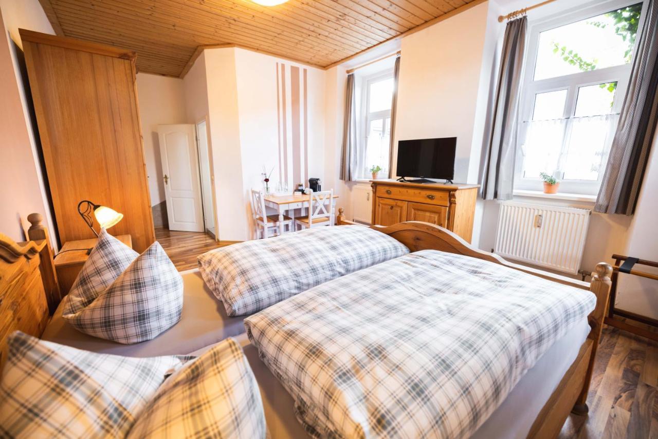 Pension Friedrichshof バート・クロスターラウスニッツ エクステリア 写真
