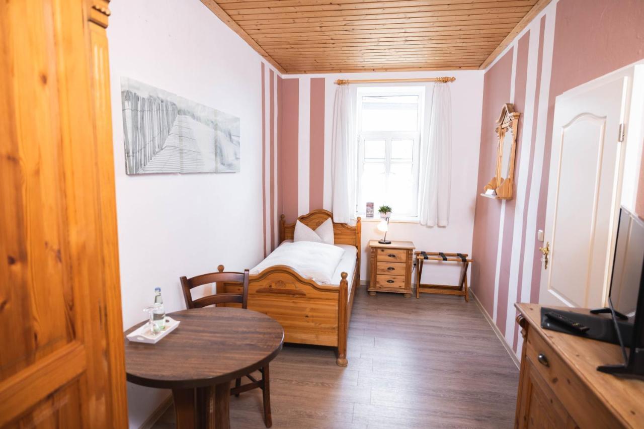 Pension Friedrichshof バート・クロスターラウスニッツ エクステリア 写真